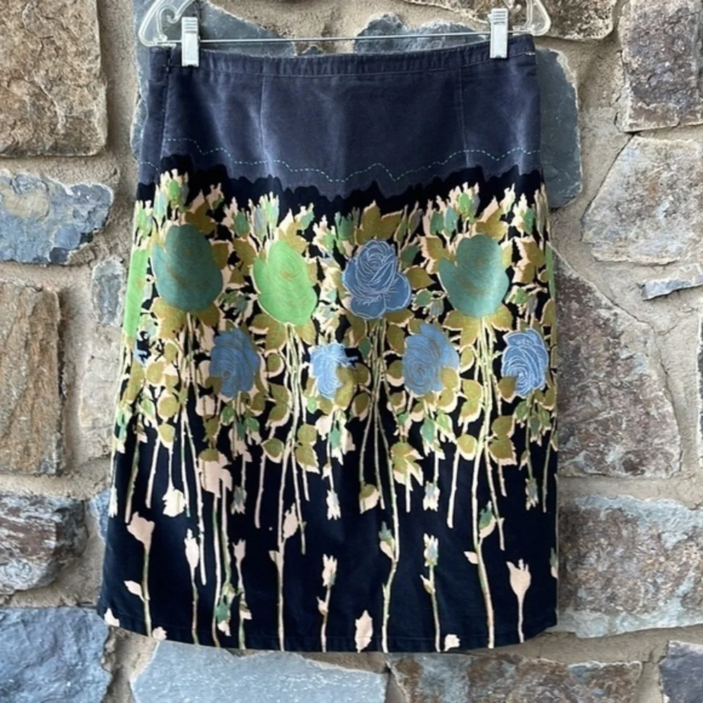 Ted Baker London Embroidered Floral A-Line Skirt in Black/Gold/Green/Blue Size 3